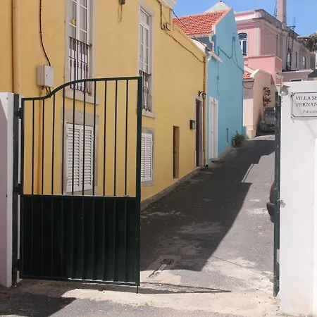 Visiting Portugal - Historic Holiday Homes * Lissabon